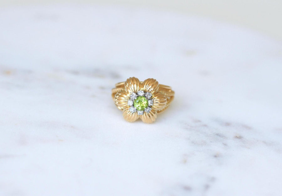 Bague Cocktail Fleur Péridot Diamants Or Jaune - Galerie Pénélope