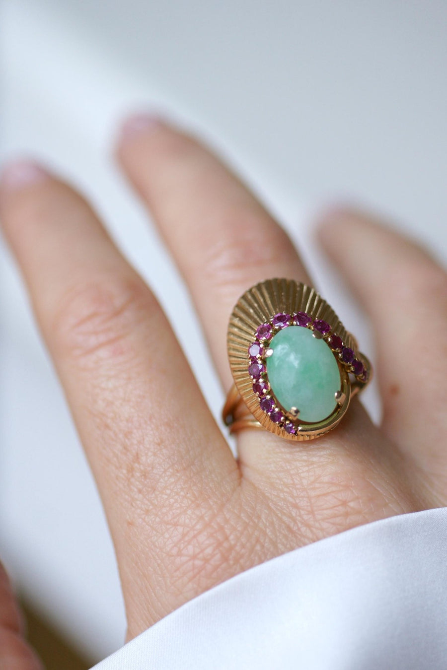 Bague Cocktail Jade et Rubis sur Or Jaune - Galerie Pénélope