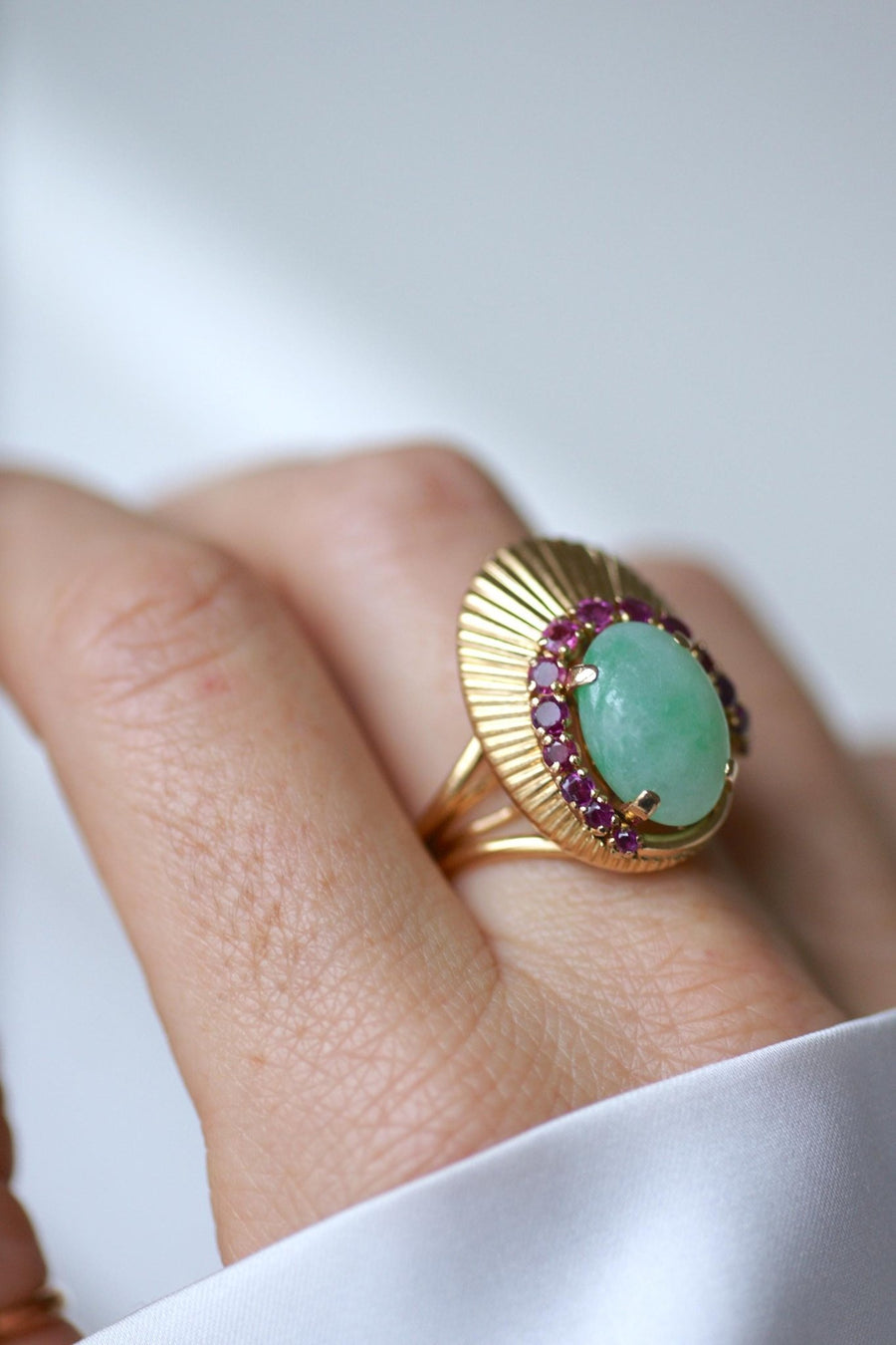 Bague Cocktail Jade et Rubis sur Or Jaune - Galerie Pénélope