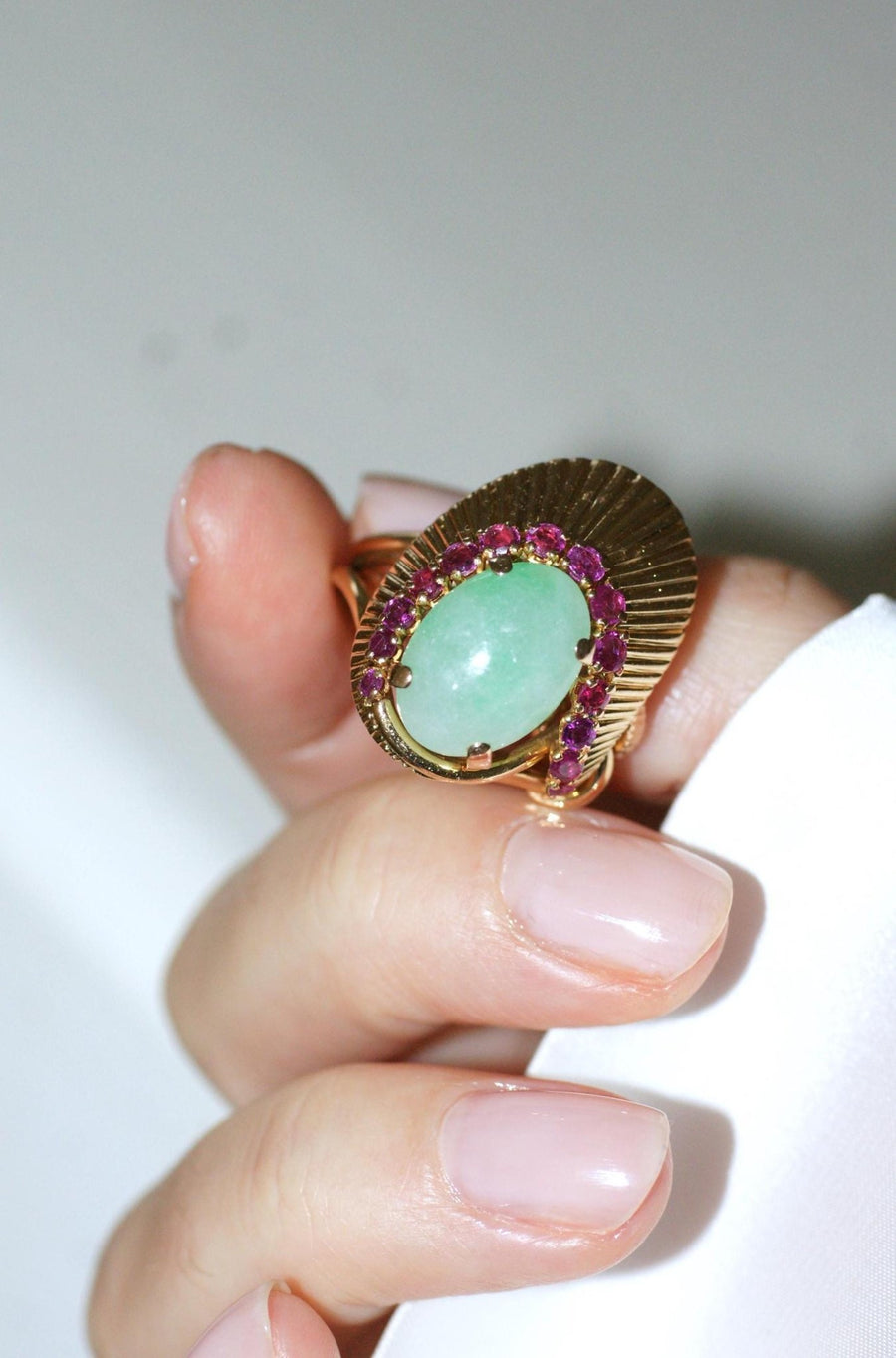 Bague Cocktail Jade et Rubis sur Or Jaune - Galerie Pénélope