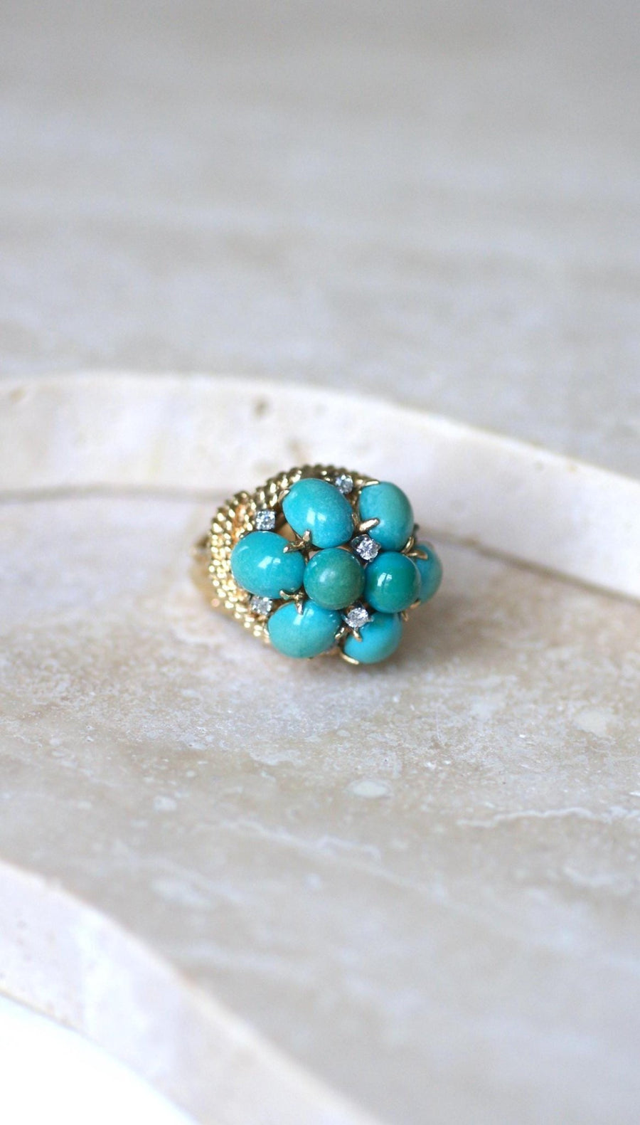 Bague Cocktail Turquoises et Diamants sur Or Jaune - Galerie Pénélope