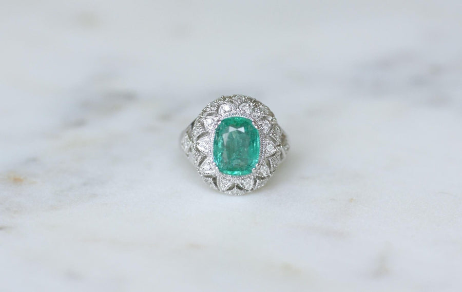 Bague Dôme Style Art Déco Emeraude 2,58 Cts et Diamants - Galerie Pénélope