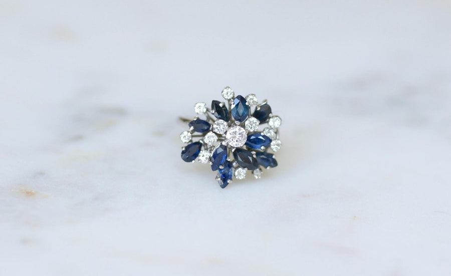 Bague Fil Cocktail Saphir et Diamants sur Or Blanc - Galerie Pénélope