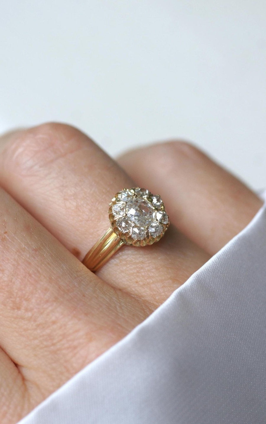 Bague Marguerite Ancienne Diamants sur Or Jaune - Galerie Pénélope