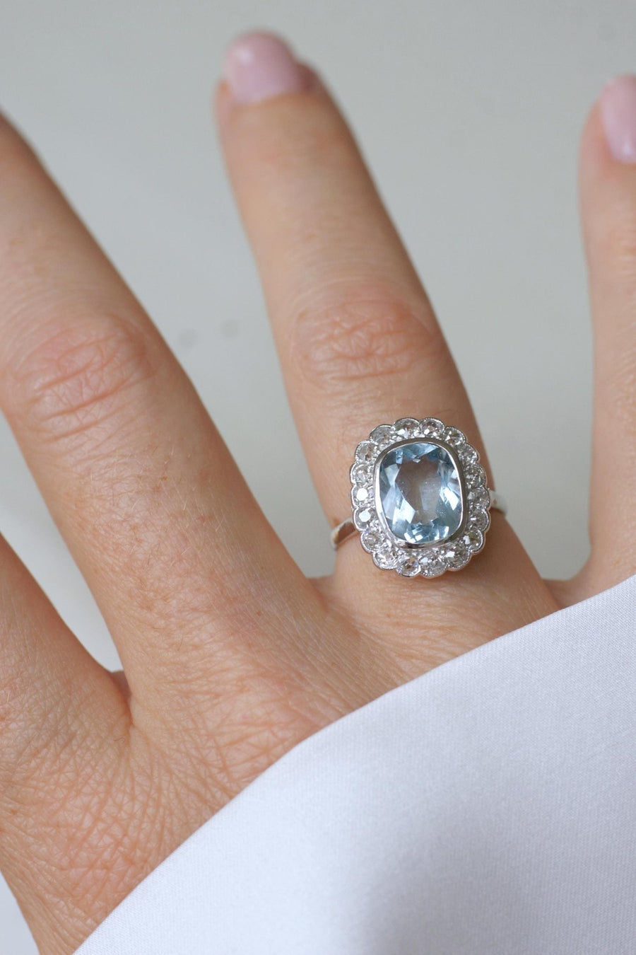 Bague Marguerite Art Deco Aigue Marine et Diamants - Galerie Pénélope