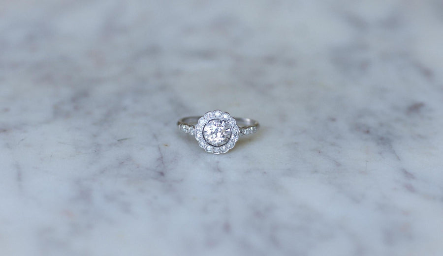 Bague Marguerite Art Deco Diamants sur Platine - Galerie Pénélope