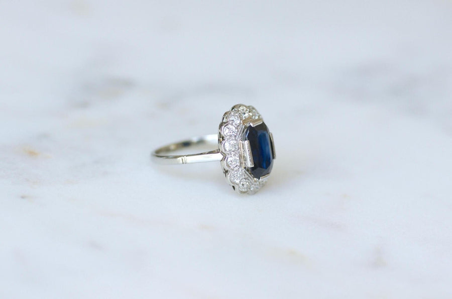 Bague Marguerite Art Déco Saphir 3,00 Cts & Diamants - Galerie Pénélope