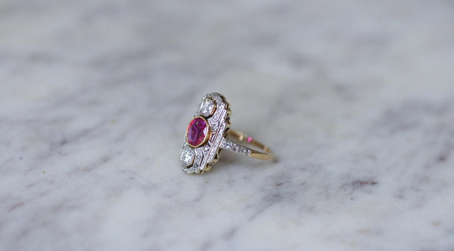 Bague Marquise Art Déco Rubis Birman et Diamants - Galerie Pénélope