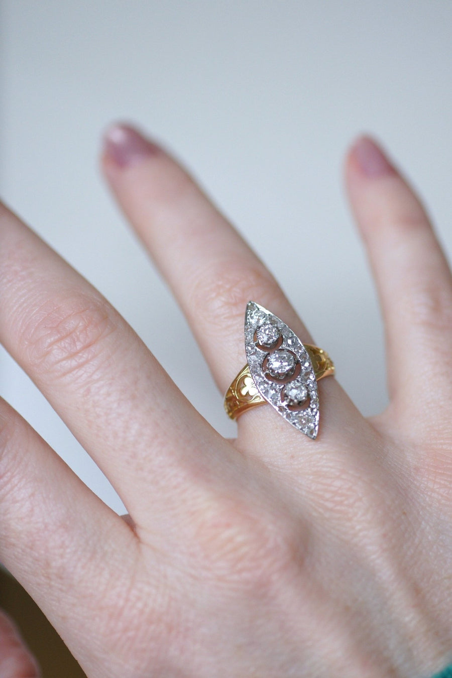 Bague marquise trèfle diamants - Galerie Pénélope