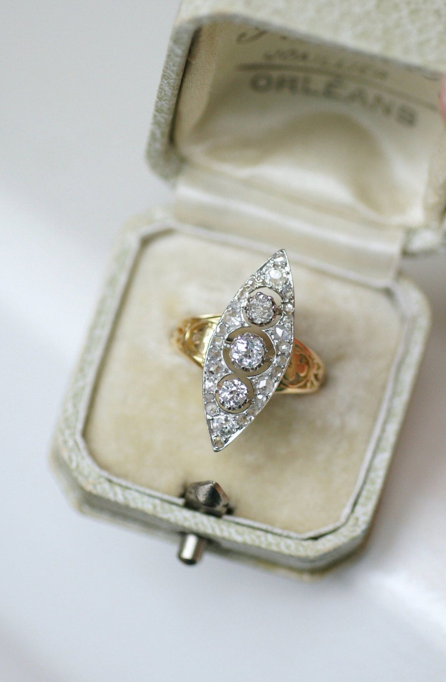 Bague marquise trèfle diamants - Galerie Pénélope