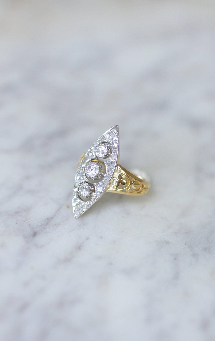 Bague marquise trèfle diamants - Galerie Pénélope