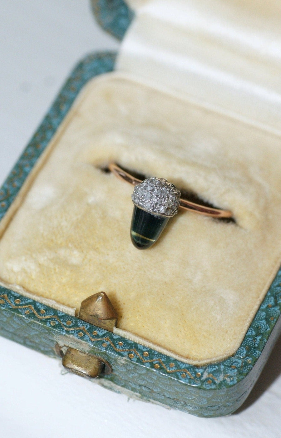 Bague Noisette Saphir et Diamants - Galerie Pénélope