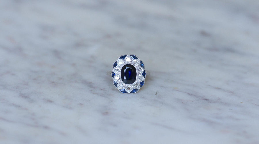 Bague Pompadour Art Déco Saphir et Diamants - Galerie Pénélope