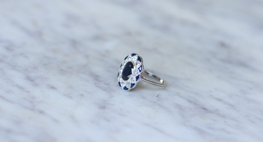 Bague Pompadour Art Déco Saphir et Diamants - Galerie Pénélope