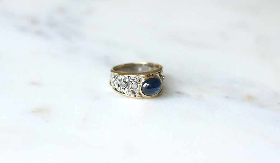 Bague Saphir Cabochon et Diamants sur Or jaune et Argent - Galerie Pénélope