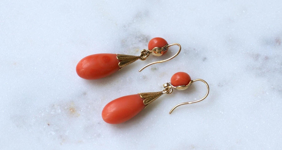 Boucles d'Oreilles Anciennes Goutte Corail et Diamant - Galerie Pénélope