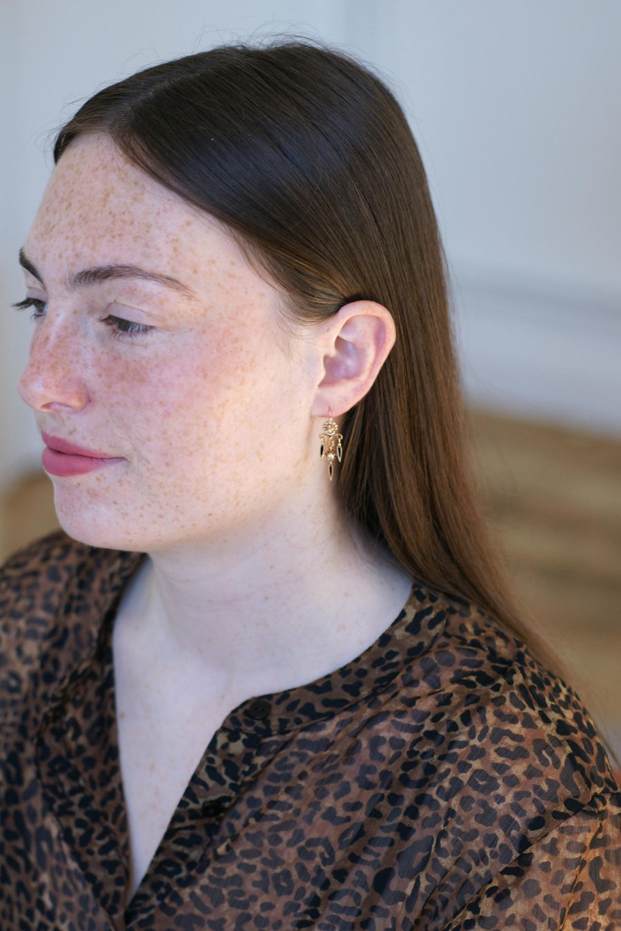 Boucles d'Oreilles Anciennes Pendantes Email et Perles - Galerie Pénélope