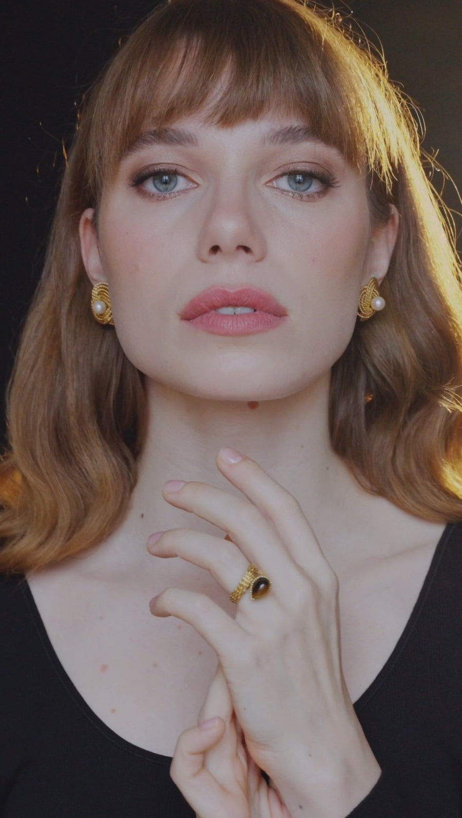 Boucles d'Oreilles Clip Gubelin Or Torsadé et Perles - Galerie Pénélope