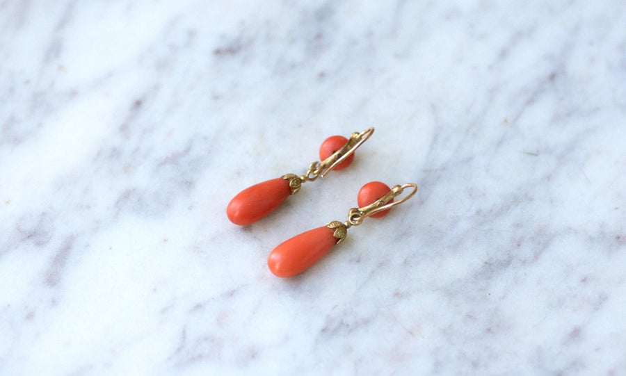 Boucles d'Oreilles Gouttes Corail - Galerie Pénélope