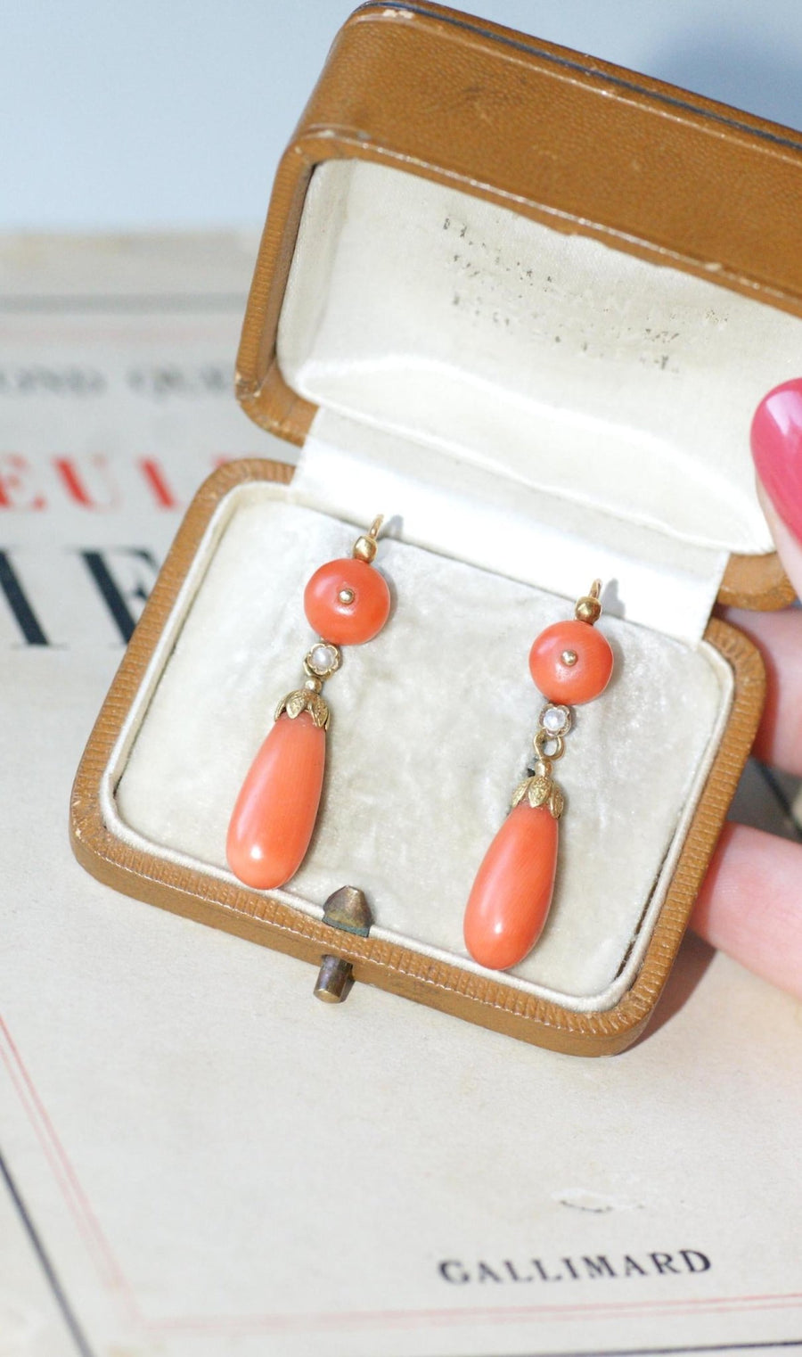 Boucles d'Oreilles Gouttes Corail - Galerie Pénélope