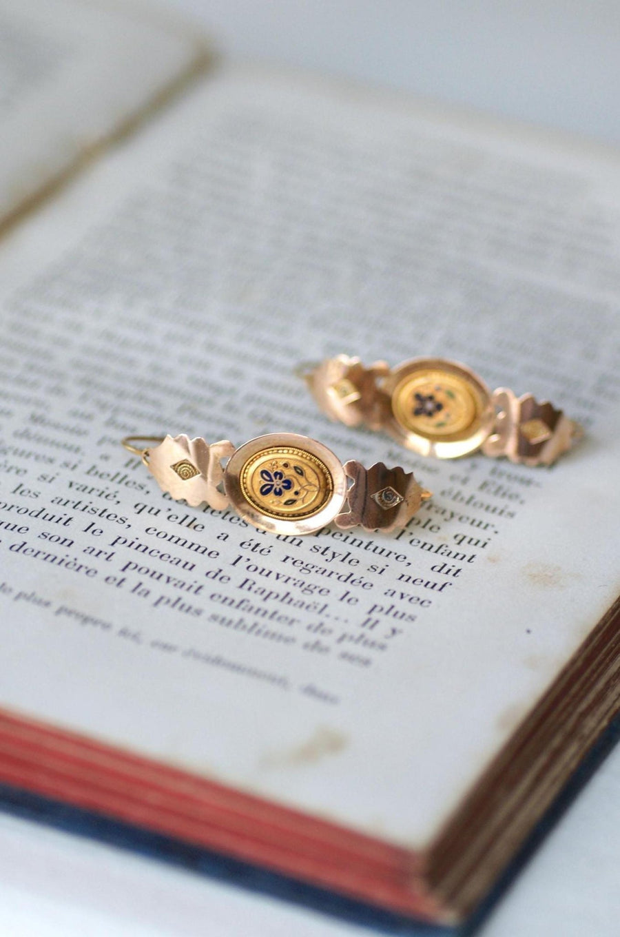 Boucles d'Oreilles Poissardes Anciennes Or et Email - Galerie Pénélope