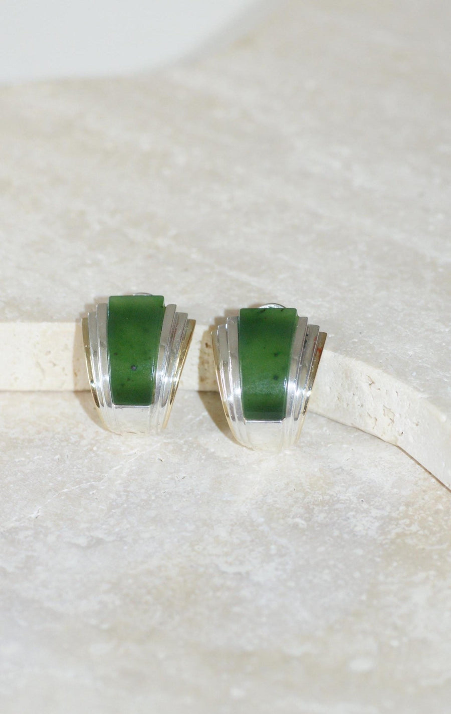 Boucles d'Oreilles Puiforcat par André Vassort Jade sur Or et Argent - Galerie Pénélope