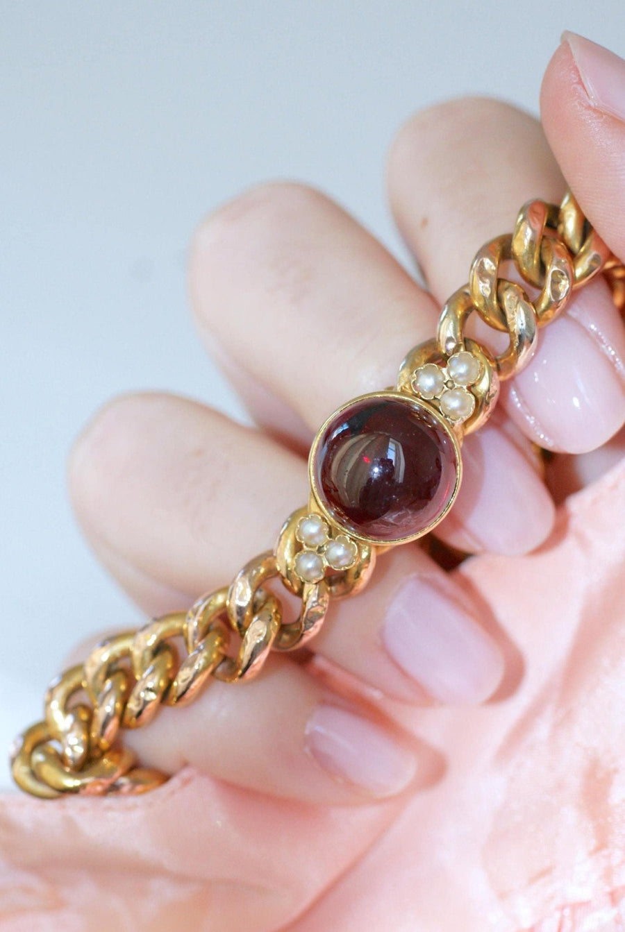 Bracelet Ancien Gourmette Or jaune et Grenat - Galerie Pénélope