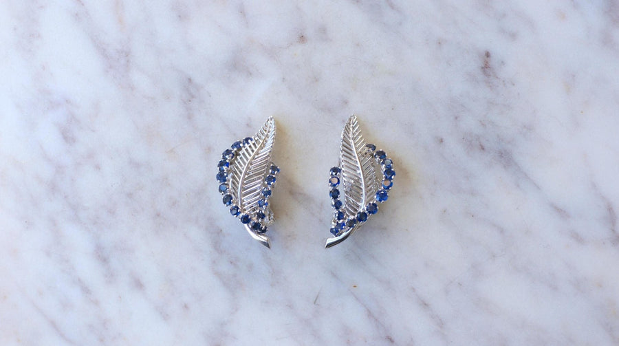 Clips Plume Or Blanc et Saphirs Années 60 - Galerie Pénélope
