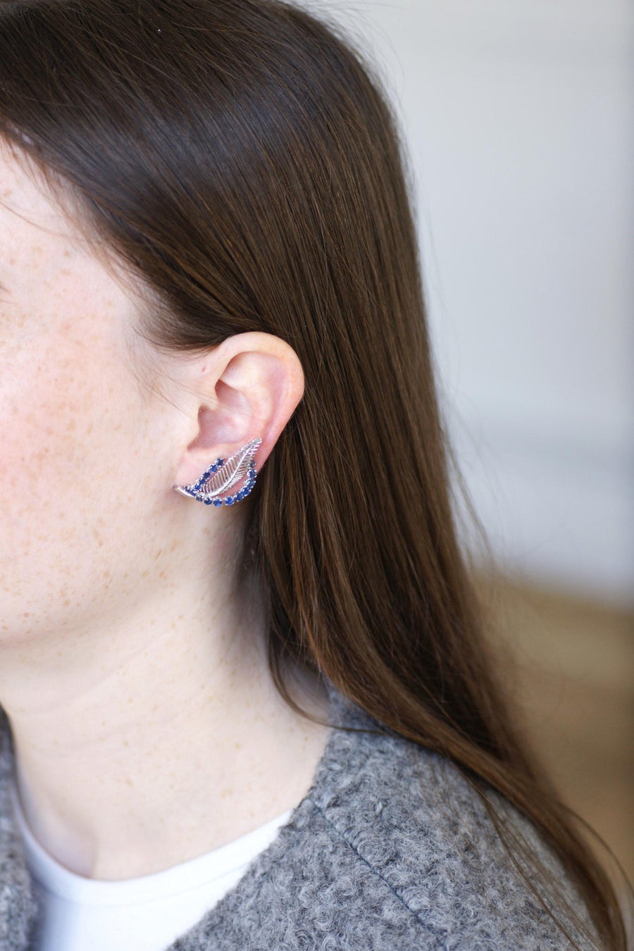 Clips Plume Or Blanc et Saphirs Années 60 - Galerie Pénélope