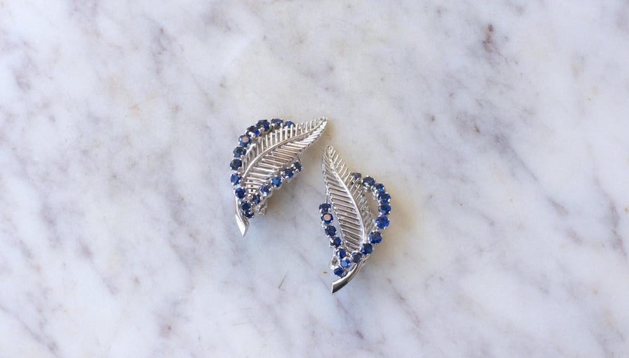 Clips Plume Or Blanc et Saphirs Années 60 - Galerie Pénélope