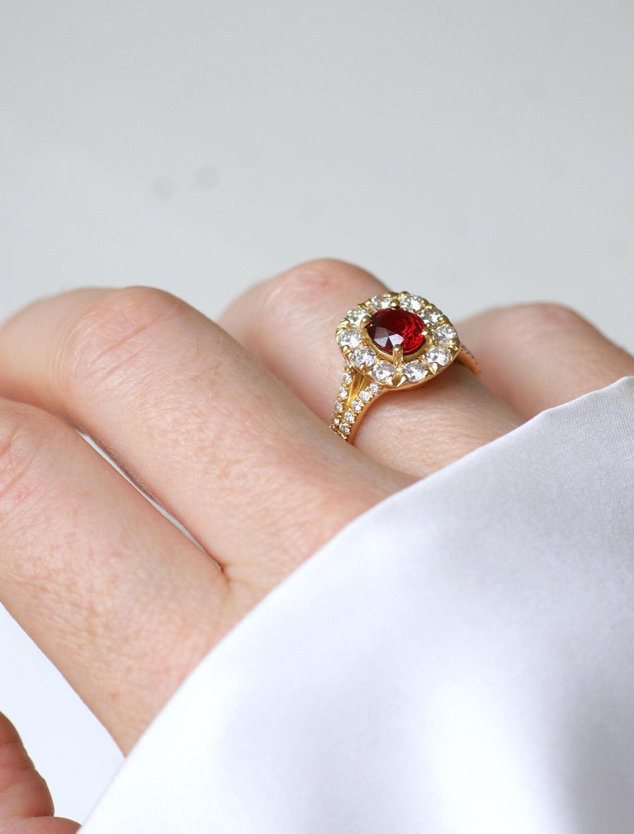 Bague Marguerite Spinelle Entourage Diamants sur Or Jaune