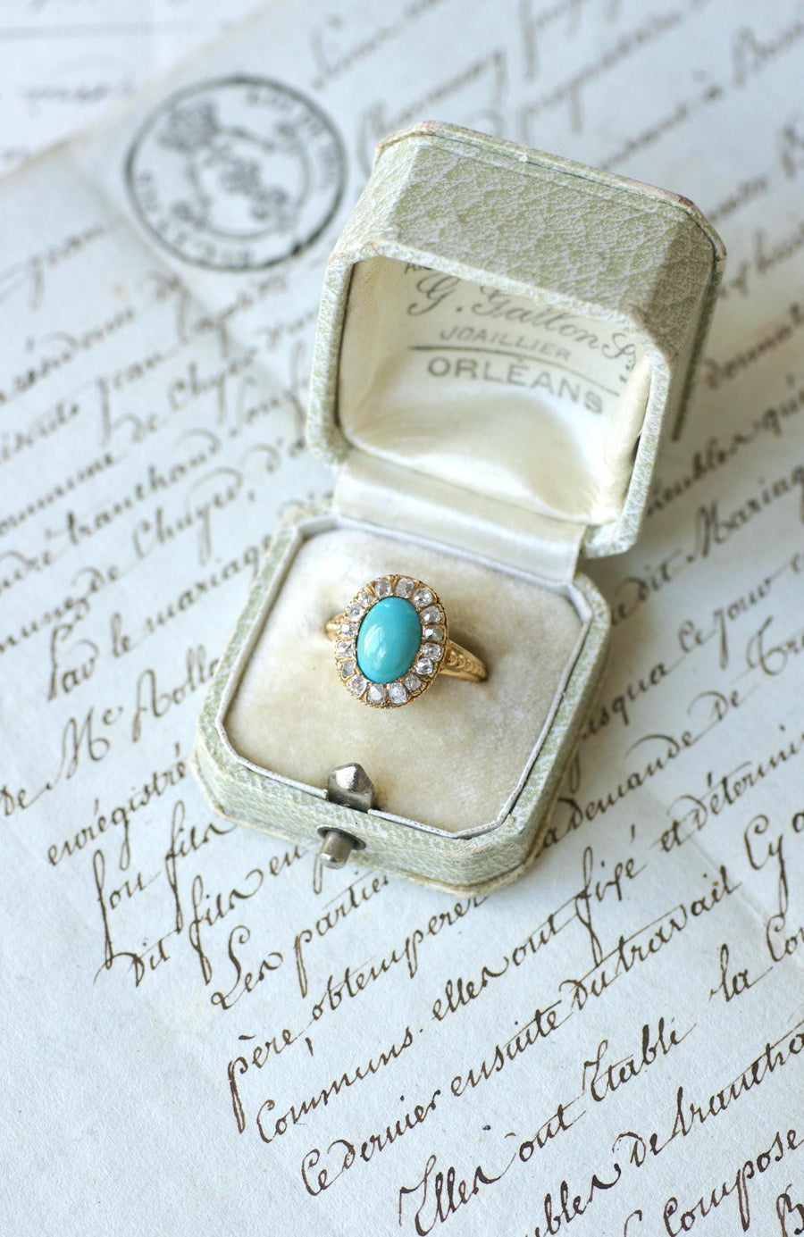 Bague Marguerite Ancienne Turquoise Entourage Diamants sur Or Jaune