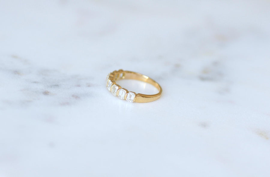 Bague Demi Alliance Diamants Taille Emeraude 1,70 Cts sur Or Jaune