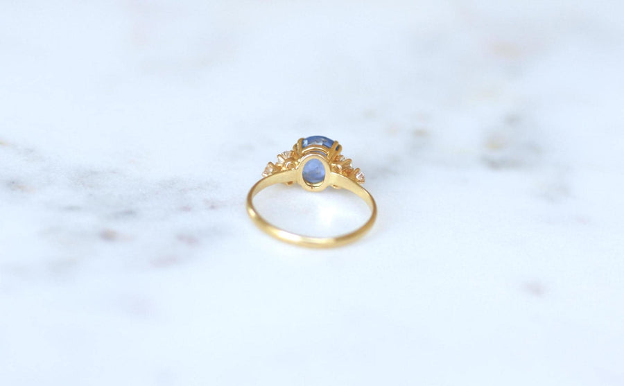 Bague Saphir Ceylan 1.60 Cts et Diamants sur Or Jaune