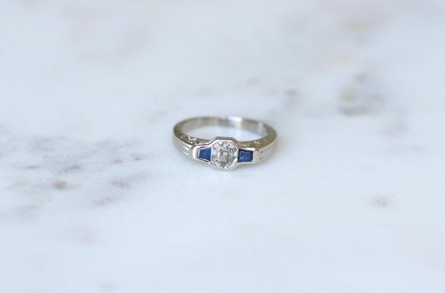 Bague Bandeau Art Deco Diamant Carré et Saphirs sur Platine