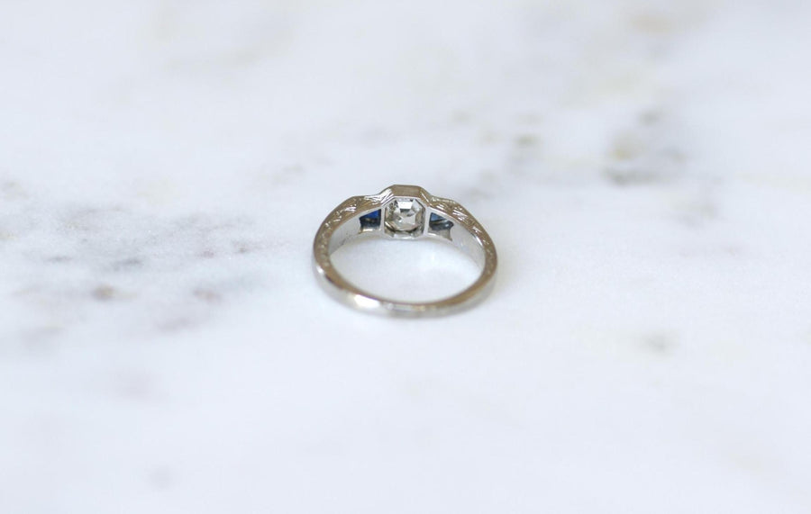 Bague Bandeau Art Deco Diamant Carré et Saphirs sur Platine