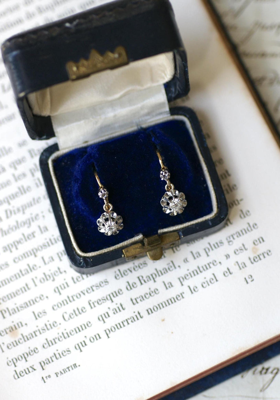 Boucles d'Oreilles Dormeuses Diamants Anciennes Or Jaune et Platine