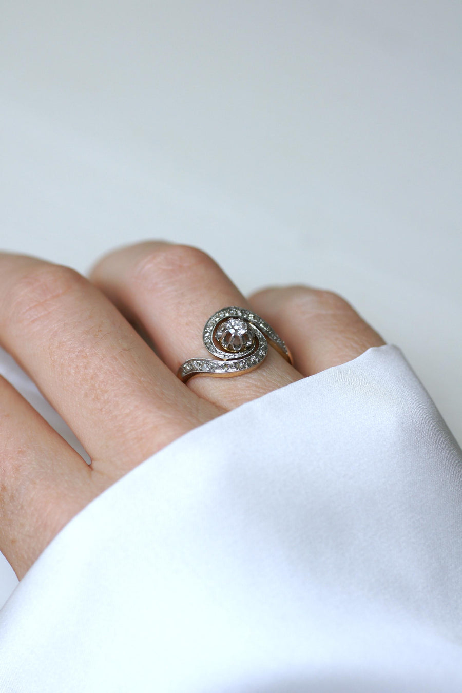 Bague Tourbillon Diamants Belle Epoque Or & Platine