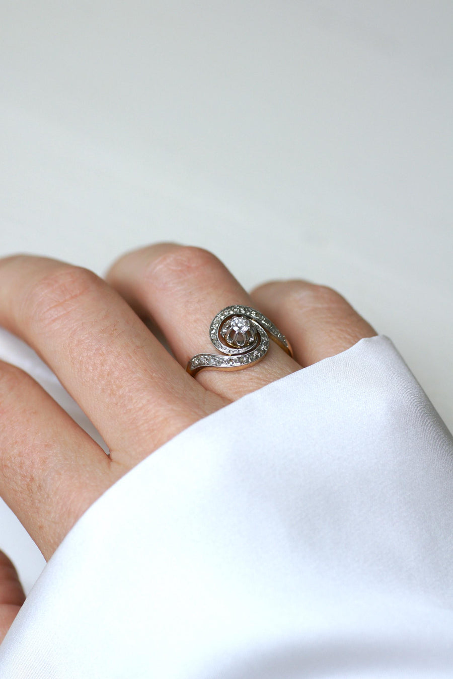Bague Tourbillon Diamants Belle Epoque Or & Platine