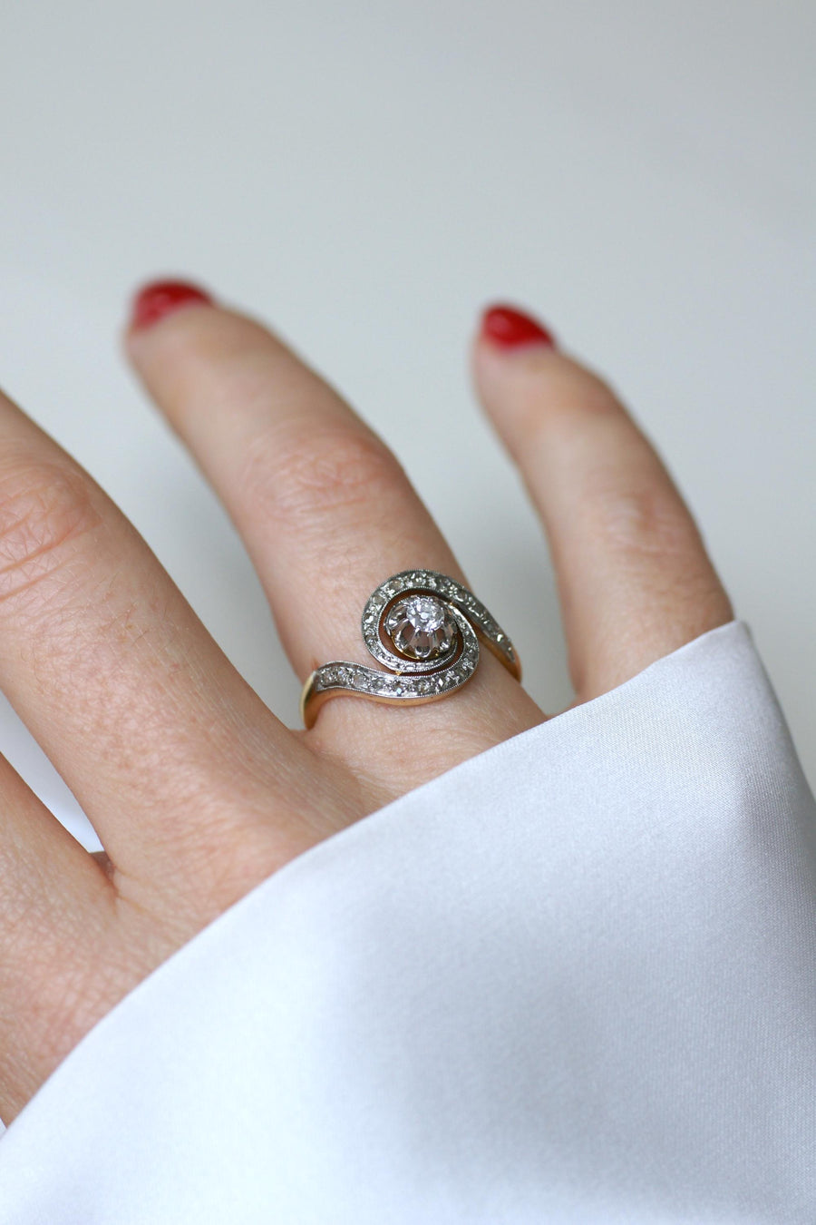 Bague Tourbillon Diamants Belle Epoque Or & Platine