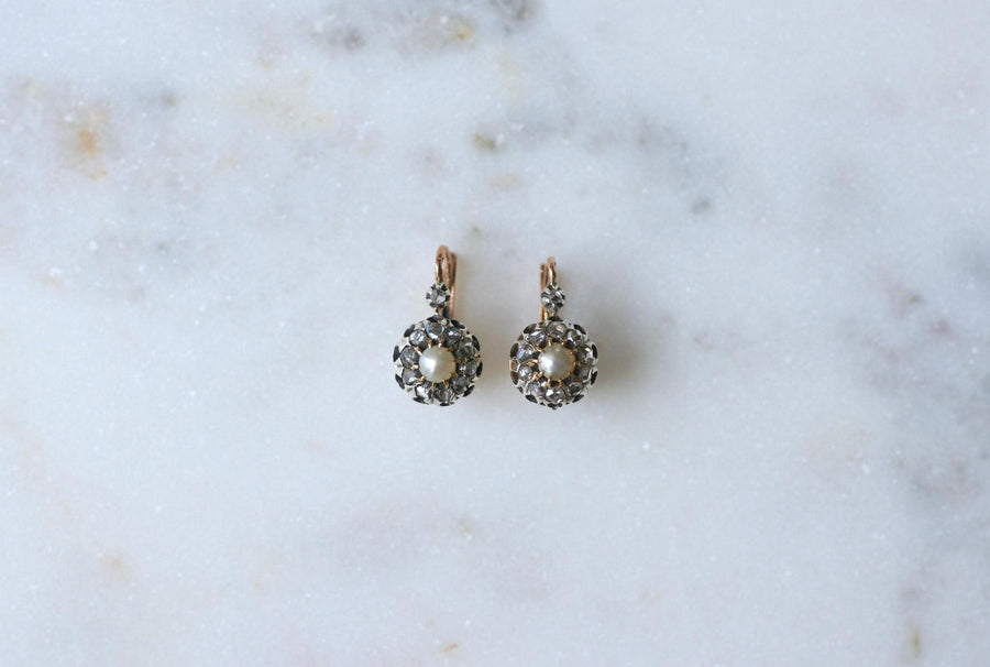Boucles d'Oreilles Dormeuses Anciennes Perles Fines et Diamants sur Or et Argent