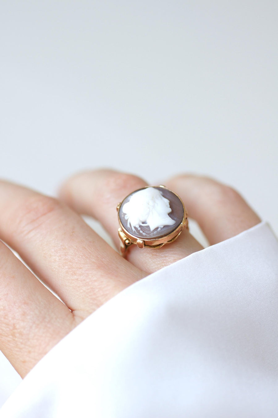 Bague Rétro Camée Coquille sur Or Rose