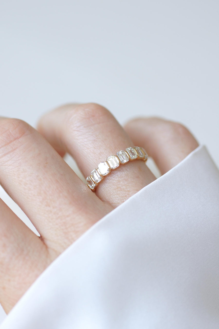 Bague Demi Alliance Diamants Taille Emeraude 1,70 Cts sur Or Jaune