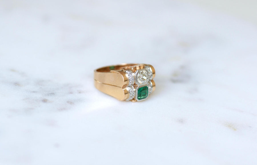 Bague Tank Emeraude Colombienne et Diamants sur Or Rose et Platine