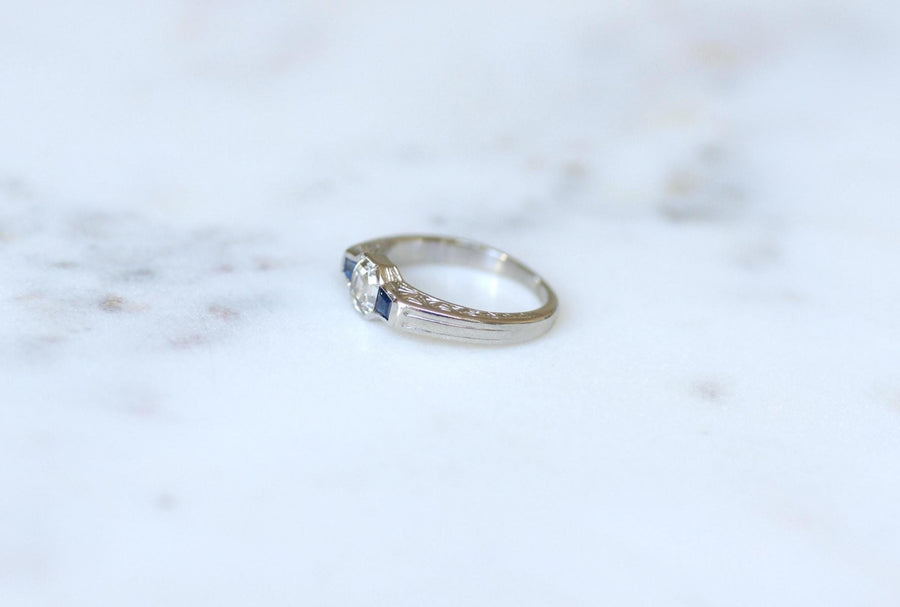 Bague Bandeau Art Deco Diamant Carré et Saphirs sur Platine