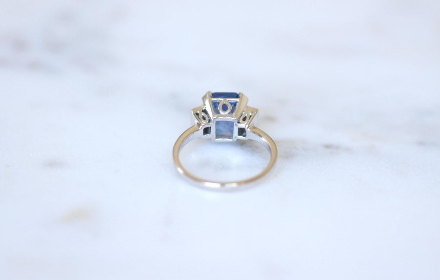 Bague Saphir Ceylan Non Chauffé 4,50 Cts et Diamants Baguettes sur Or et Platine