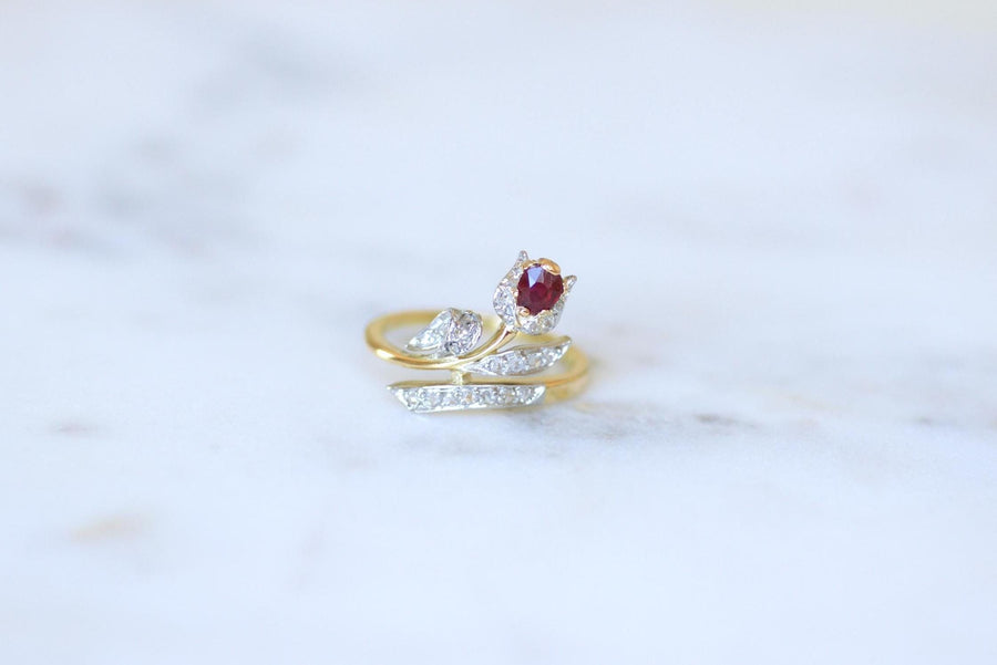 Bague Ancienne Fleur Tulipe Rubis et Diamants sur Or et Platine