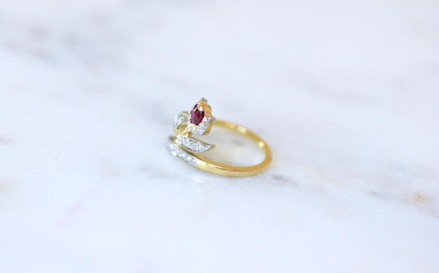 Bague Ancienne Fleur Tulipe Rubis et Diamants sur Or et Platine
