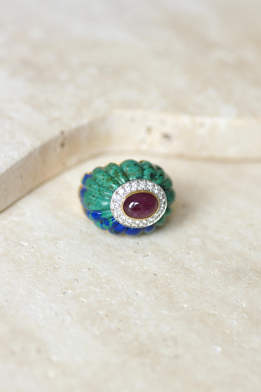 David Webb Bague Cocktail Boule Azurmalachite, Rubis, et Diamants sur Or Jaune et Platine