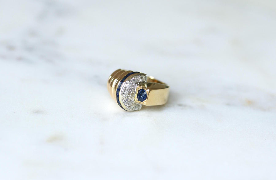 Bague Tank Asymétrique Diamants et Saphirs sur Or Jaune et Rose